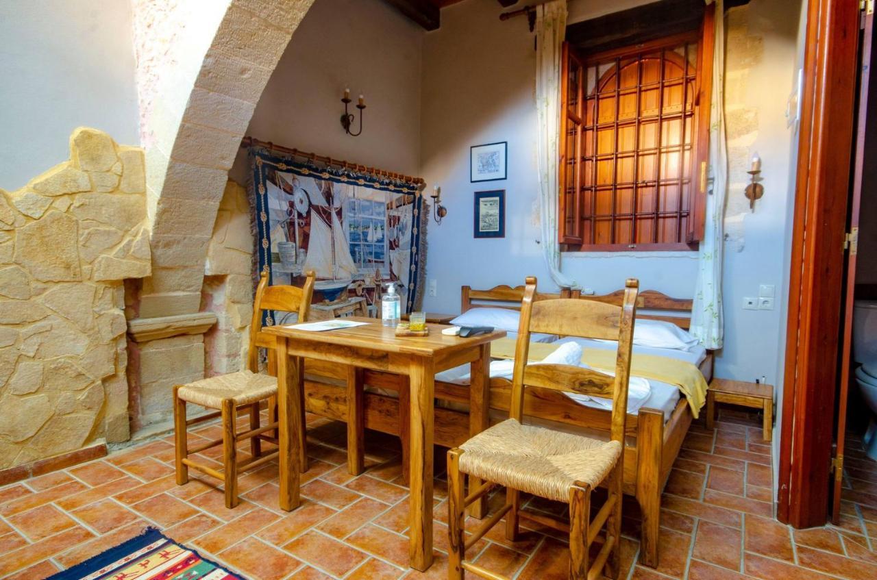 Stamatogiannis Traditional Apartments 칼리비아니 외부 사진